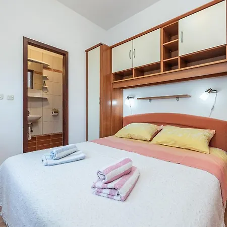 Apartment By The Sea - Lozice, - 18576 Vir